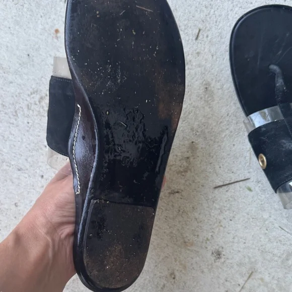 Gucci Black Sandals with Gold Accents - Picture 7 of 12